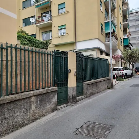 A Filippo's By The Sea Genua