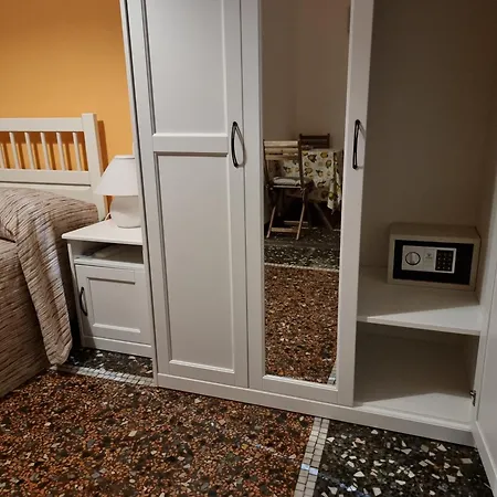 Guest house A Filippo's By The Sea *